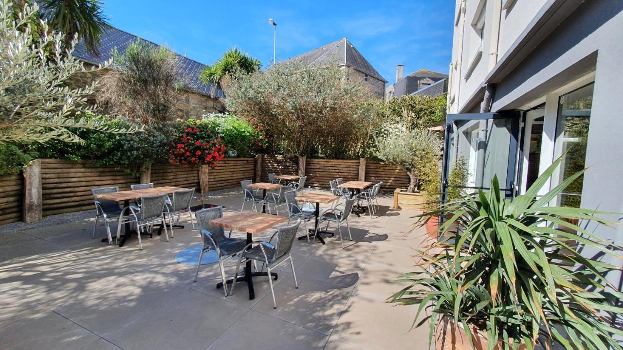 Hotel Les Pieux En Cotentin Exteriör bild