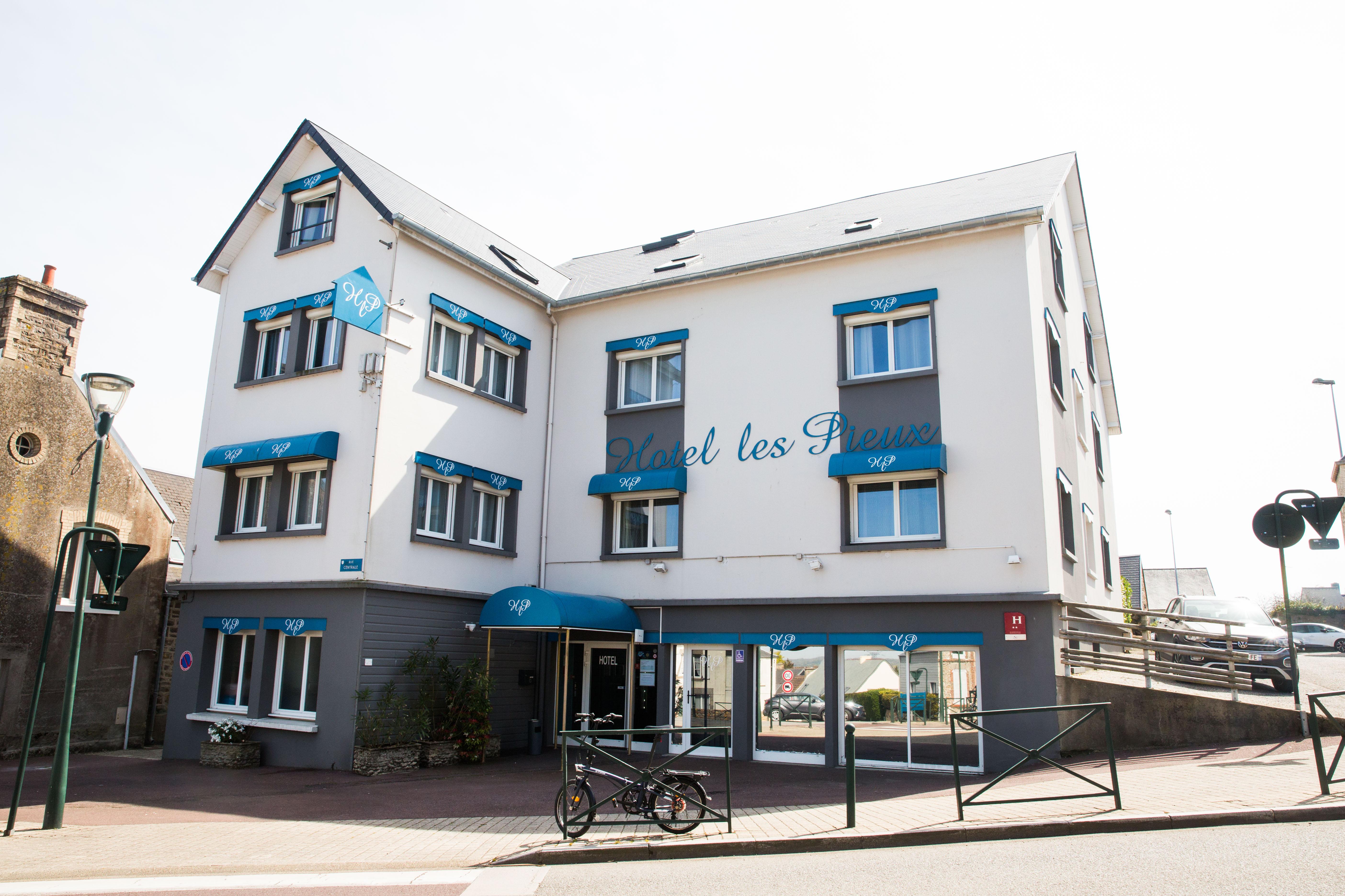 Hotel Les Pieux En Cotentin Exteriör bild